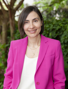 Sezaneh Seymour Sezaneh Seymour