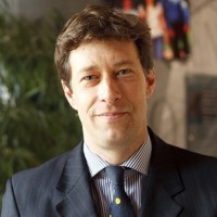 Dr. Simon Learmount Dr. Simon Learmount